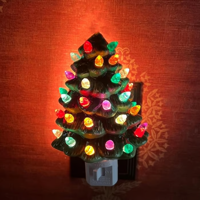 🎄Christmas Sales 46% 🎄2024 Christmas Tree Night Light（Buy many offer）